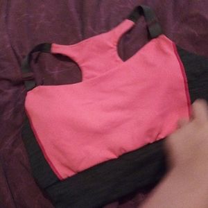 Sports bra